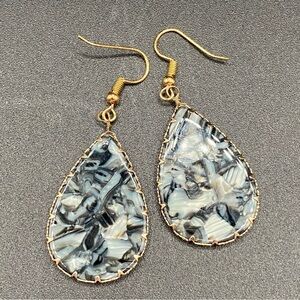 Marbled Lucite Teardrop Pierced Earrings